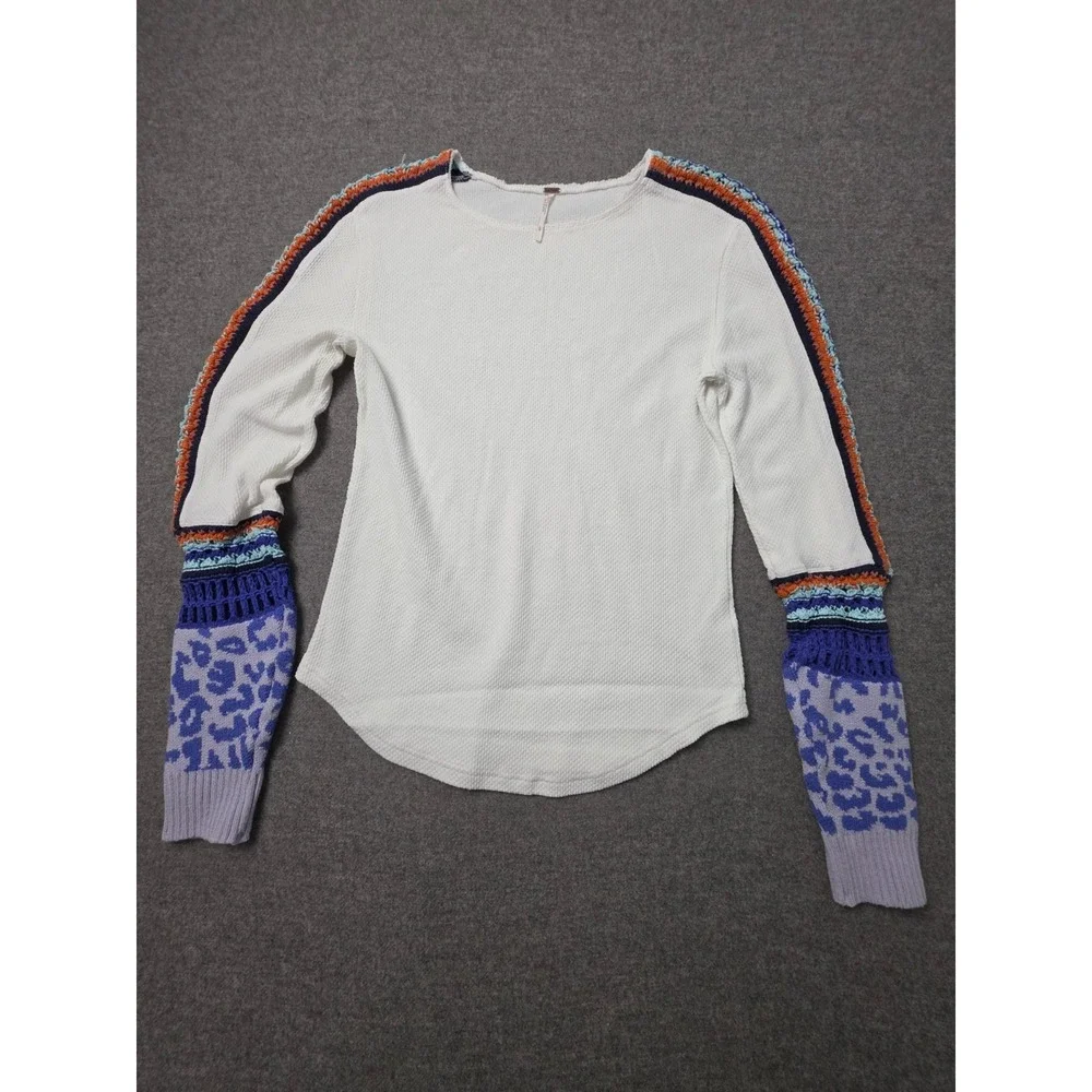 Free People Sweater Top Womens Large White Purple Leopard Print Sleeve Pullover